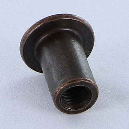 1 x Bindemøtrik fladt hoved Hoveddiameter 15 diameter 9 Længde under hoved 15 M6 Sekskantet fatning 4 BRON