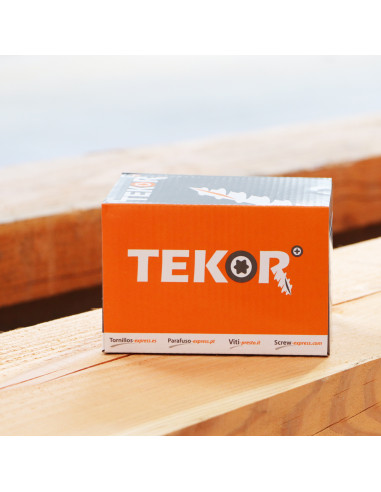 1 x TEKOR skruer trØ og spØnplader forsænket...